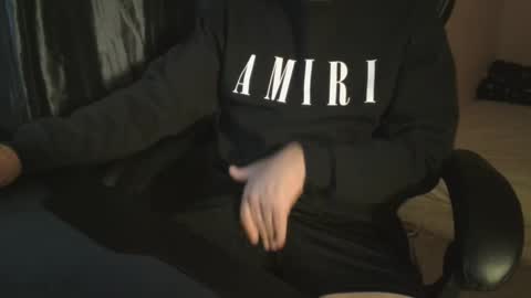 Lalo   x peruvianevil  ig peruvianevil  online show from December 6, 6:26 am