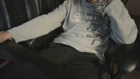 Lalo   x peruvianevil  ig peruvianevil  online show from February 24, 5:22 am