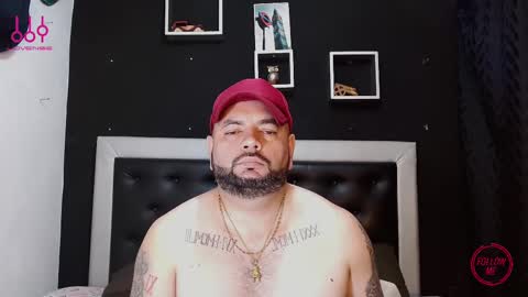 Snapshot of perverseveteranmanxxx chatting on March 11, 11:26 pm Carlos online show from March 11, 11:26 pm