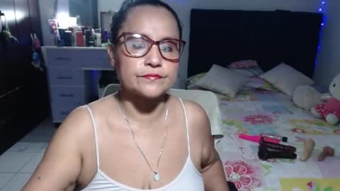 Snapshot of pervert_mommy_x chatting on July 20, 9:34 am SAMY online show from July 20, 9:34 am