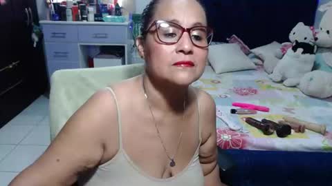 Snapshot of pervert_mommy_x chatting on July 24, 9:40 am SAMY online show from July 24, 9:40 am