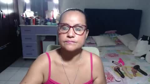 Snapshot of pervert_mommy_x chatting on July 25, 9:51 am SAMY online show from July 25, 9:51 am