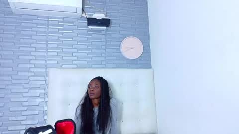 pervert_shydoll online show from April 11, 3:22 am