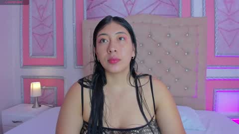 Lily online show from May 7, 2:17 am