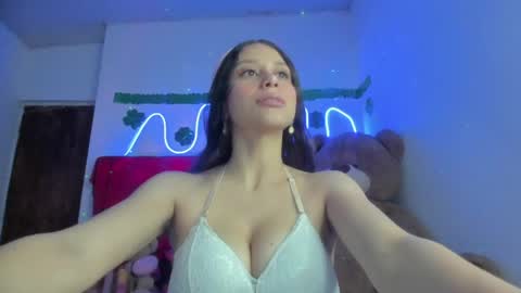 amara online show from April 21, 11:18 pm