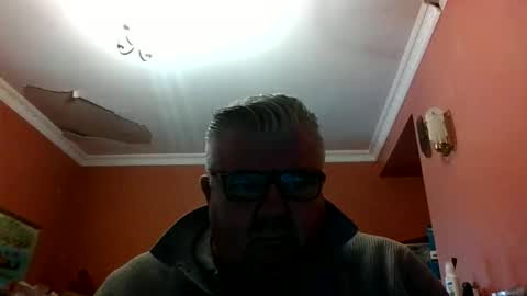 pete112991 online show from April 6, 2:18 pm