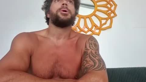 Snapshot of pete_le_meat chatting on June 30, 6:14 am pete_le_meat online show from June 30, 6:14 am