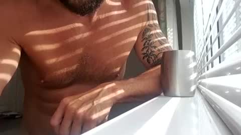 Snapshot of pete_le_meat chatting on July 5, 7:26 am pete_le_meat online show from July 5, 7:26 am