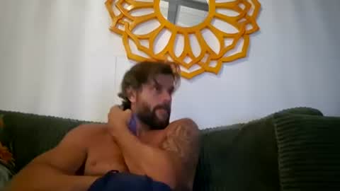 Snapshot of pete_le_meat chatting on July 9, 10:03 pm pete_le_meat online show from July 9, 10:03 pm