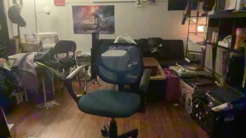 Snapshot of petehaze484617 chatting on December 21, 11:56 pm Pete Haze online show from December 21, 11:56 pm