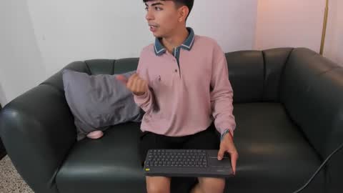 Snapshot of peter_chase chatting on November 25, 6:30 pm Peter online show from November 25, 6:30 pm