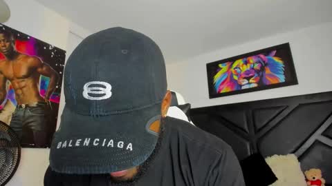 Snapshot of peter_coleman chatting on November 28, 7:55 am PeterColeman online show from November 28, 7:55 am