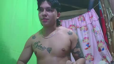 Snapshot of peteresmitd17 chatting on December 17, 4:51 am peteresmitd17 online show from December 17, 4:51 am