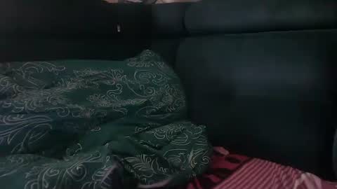 peterf83 online show from February 26, 6:37 am