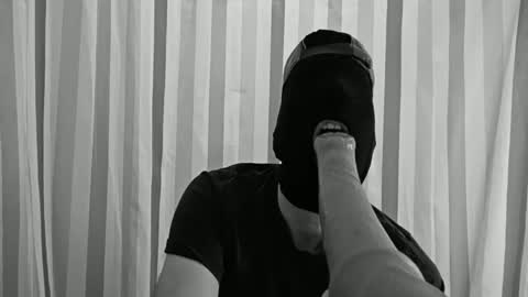 Snapshot of peterh1108 chatting on November 3, 2:40 pm peterh1108 online show from November 3, 2:40 pm