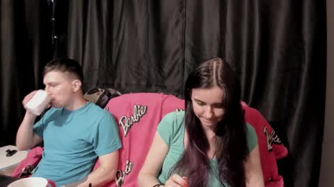 Snapshot of peternights chatting on March 1, 6:21 pm Maximus online show from March 1, 6:21 pm