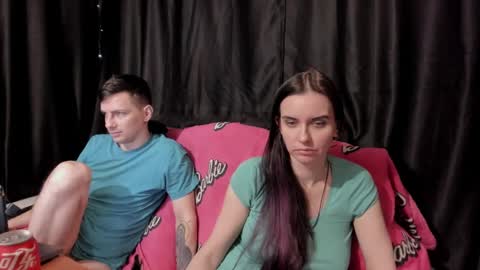 Snapshot of peternights chatting on March 1, 9:37 pm Maximus online show from March 1, 9:37 pm