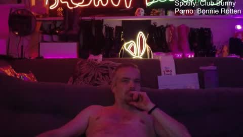 Snapshot of peterwinschoten chatting on April 9, 11:54 pm peterwinschoten online show from April 9, 11:54 pm