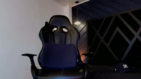 PETES EVANS new account online show from April 19, 6:10 pm