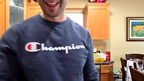 Snapshot of peteypete204 chatting on February 1, 8:16 pm peteypete204 online show from February 1, 8:16 pm