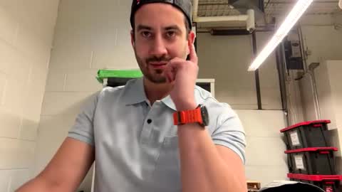 peteypete204 online show from April 15, 2:24 pm