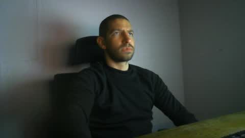 Snapshot of petitcoquin91 chatting on April 1, 7:11 pm Paco online show from April 1, 7:11 pm