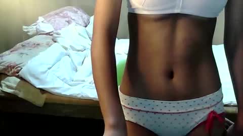 petite_asian24 online show from December 20, 12:18 am