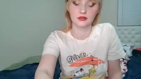 Little cupcake online show from March 6, 2:30 am