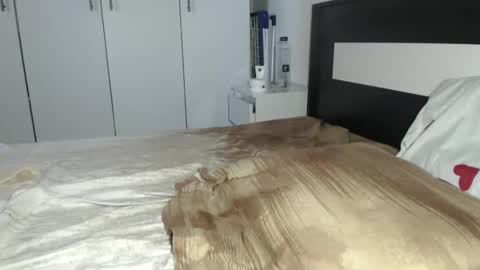 petite_danielle online show from February 19, 8:21 am