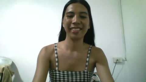 Yuriee online show from May 26, 4:30 am