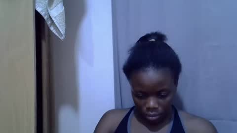 Snapshot of petite_melan chatting on September 21, 3:35 pm petite_melan online show from September 21, 3:35 pm