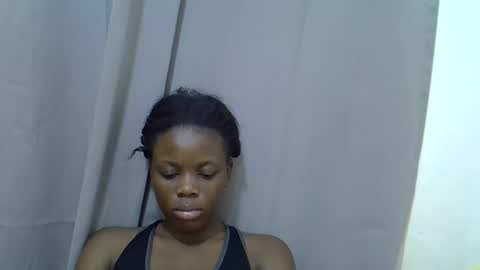 Snapshot of petite_melan chatting on September 25, 11:36 am petite_melan online show from September 25, 11:36 am