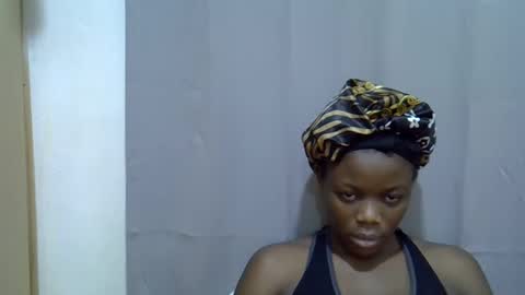 Snapshot of petite_melan chatting on September 30, 3:33 am petite_melan online show from September 30, 3:33 am
