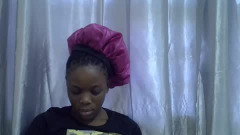 Snapshot of petite_melan chatting on October 20, 6:03 am petite_melan online show from October 20, 6:03 am