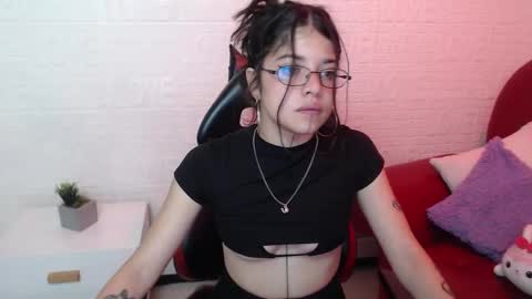 Melody online show from March 26, 2:44 pm