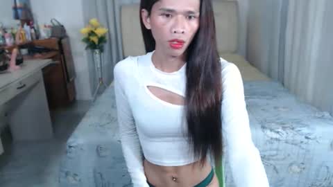 angela online show from April 21, 11:05 am