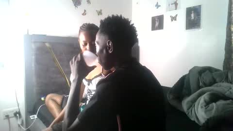 petite_queen69 online show from June 7, 1:48 pm