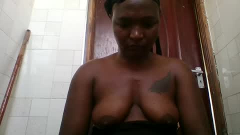 Snapshot of petite_shan chatting on July 6, 5:04 am petite_shan online show from July 6, 5:04 am