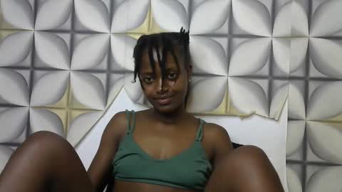 petite_star2 online show from October 20, 8:53 pm