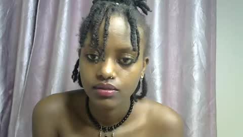 petite_star2 online show from December 1, 4:50 am