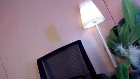 petite_steffi69 online show from March 28, 2:00 am