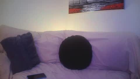 petite treat  online show from February 2, 8:13 am