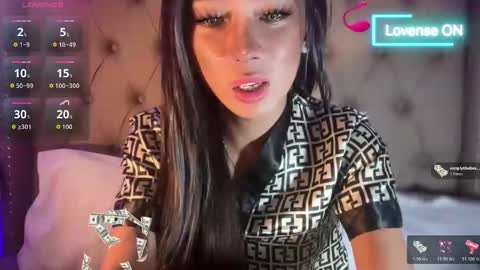 Snapshot of petite_yang chatting on March 25, 7:03 am yang yang online show from March 25, 7:03 am