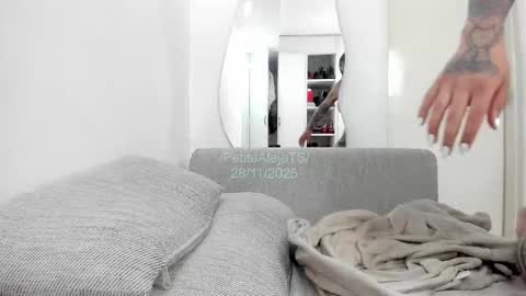 PetiteAlejaTs online show from November 28, 5:04 pm