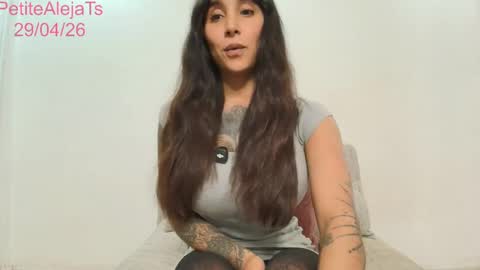 PetiteAlejaTs online show from April 29, 10:49 pm