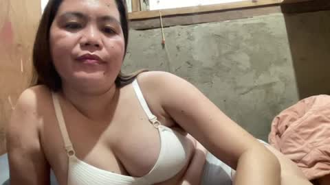 Snapshot of petiteasian_angel chatting on May 21, 11:56 pm Hanna online show from May 21, 11:56 pm