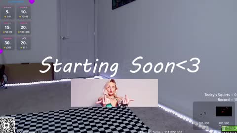 PiperAvery online show from January 18, 1:41 am