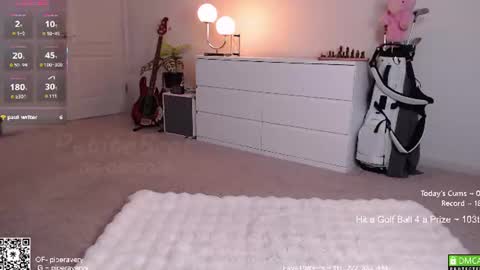 PiperAvery online show from June 10, 1:28 am