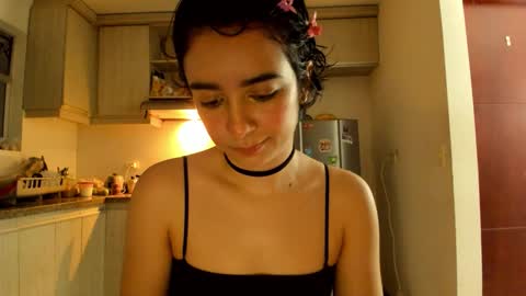 Lunna online show from March 31, 1:29 am