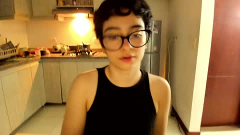 Lunna online show from June 10, 2:45 am
